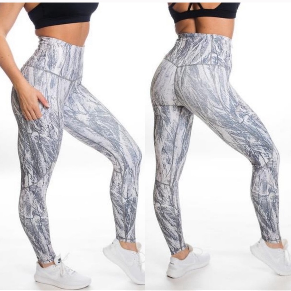 P’tula Chandre Birch Marble Active Leggings Size Small